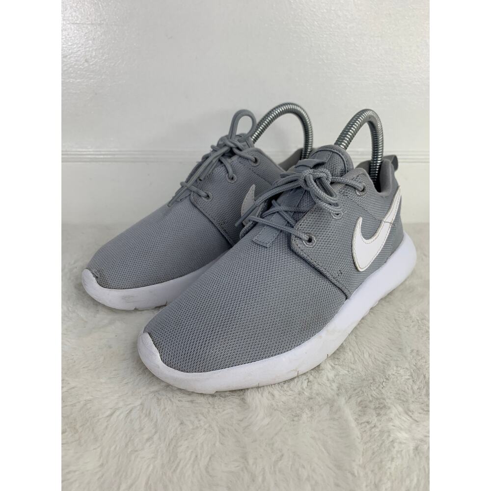 Nike Youth Roshe One Running Shoes Wolf Gray/White Size 2Y